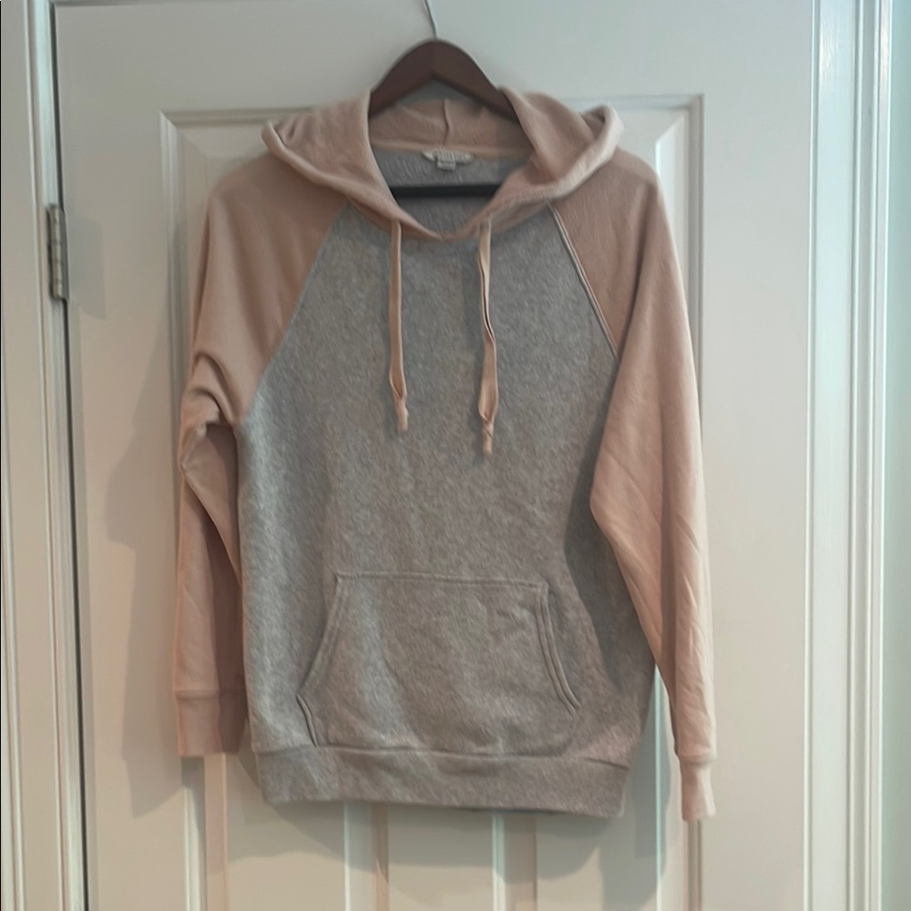American Eagle Outfitters Gray and Pink Oversized Hoodie